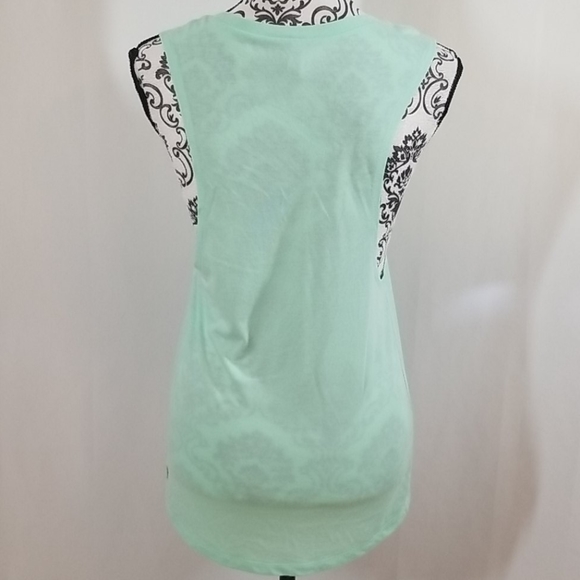 Good Times & Tan Lines Muscle Tee - Picture 8 of 9